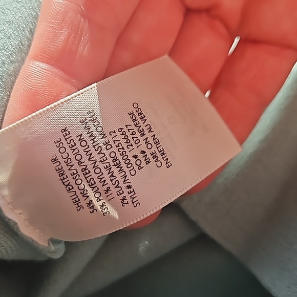 Alice+Olivia 2 piece sweater set, new,sz M - Picture 4 of 4